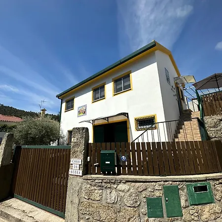 Nyaraló Casa Da Serra Oliveira de Frades